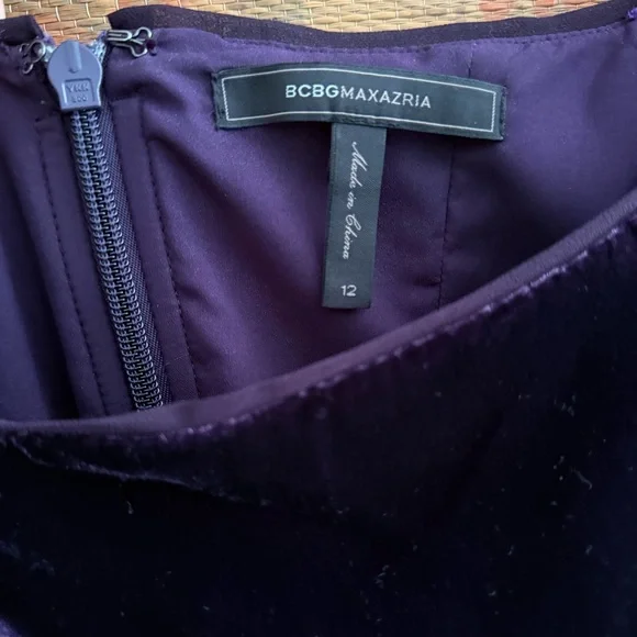 BCBG Max Azria Kerry Velvet Off Shoulder Plum Sheath Dress - Picture 7 of 9